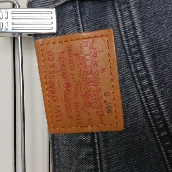 LEVI'S Premium 501 Skinny in Dark Side Of The Moon, Faded Black, Size 26 - Picture 9 of 16